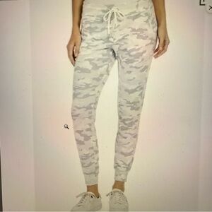 Calvin Klein Light Gray Jogger Pants camo juniors size S sweat pants